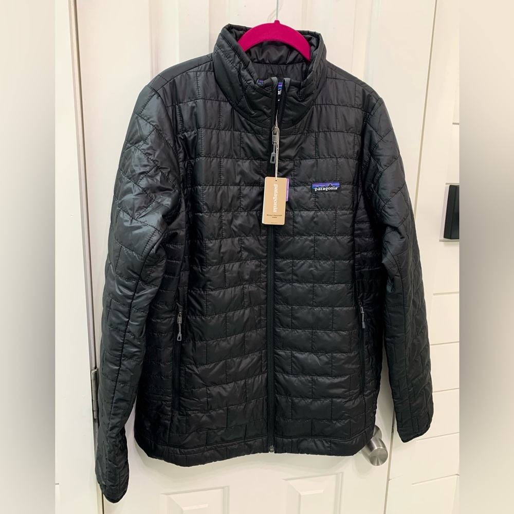 NEW Patagonia Nano Puff Jacket black size large L hiking
